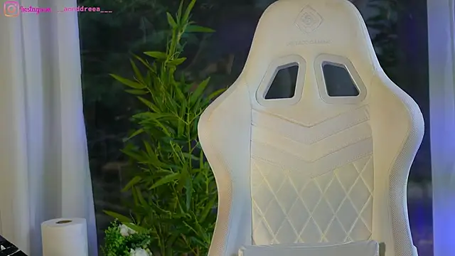 perfectt33n online show from December 5, 10:12 am