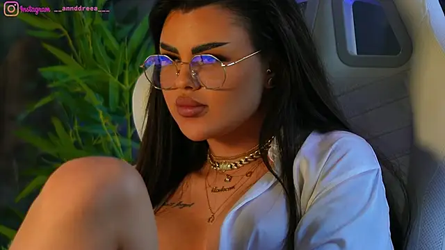 perfectt33n online show from December 18, 11:24 am