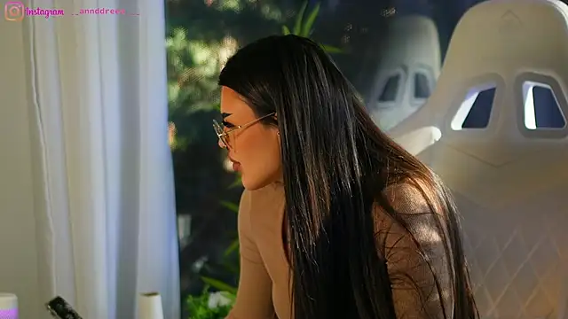 perfectt33n online show from January 9, 9:59 am