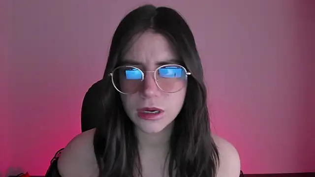 HazelKush online show from October 22, 1:28 am