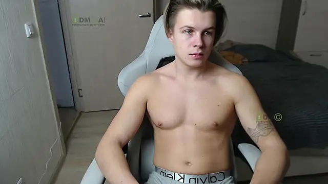 Sunny-Girl1 online show from March 5, 1:28 pm