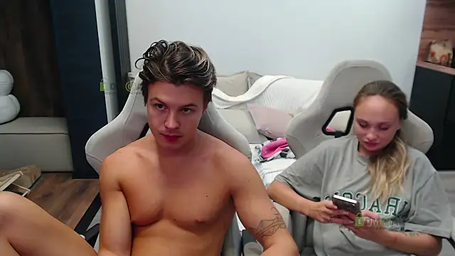 Sunny-Girl1 online show from October 10, 6:34 am