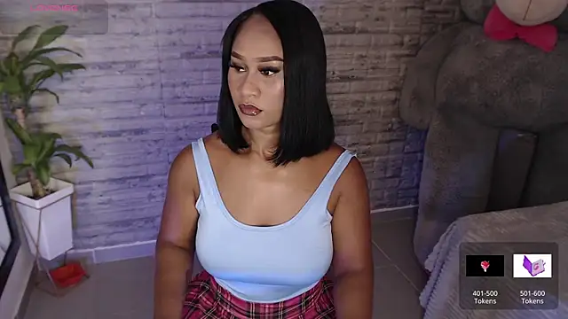 TinnaCobb online show from October 6, 1:30 pm