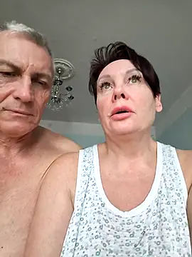  lady red  online show from December 1, 10:20 am