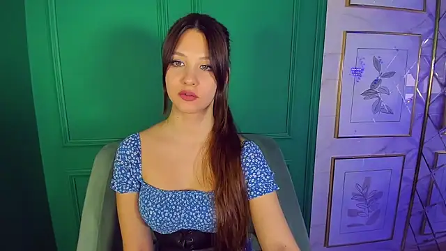 ElizaMild online show from December 22, 4:48 pm