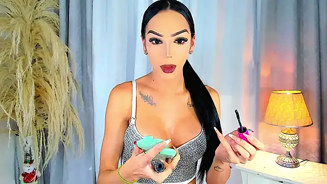 Snapshot of Michell_simons chatting on December 20, 3:25 am Michell simons online show from December 20, 3:25 am