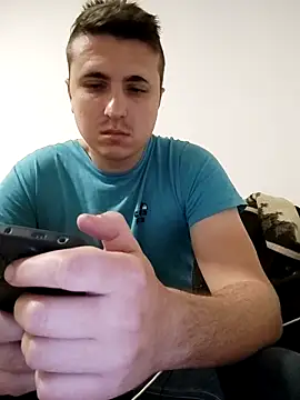 Snapshot of MrNoBoDy000 chatting on November 13, 6:56 am MrNoBoDy000 online show from November 13, 6:56 am