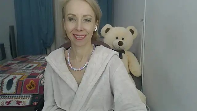 LuxuryNika online show from January 20, 4:01 pm