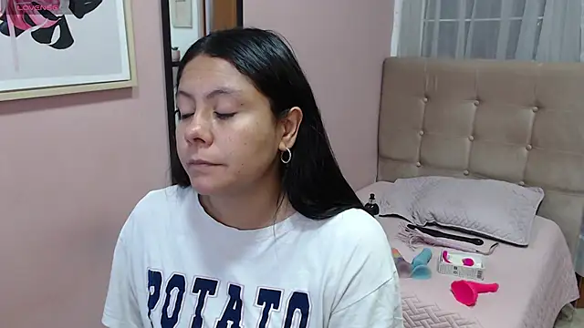 valevicious online show from February 17, 7:42 pm