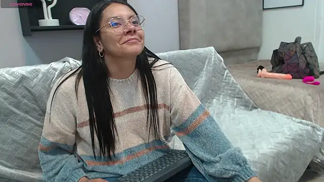 valevicious online show from February 20, 10:04 pm