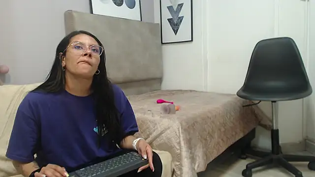 valevicious online show from February 26, 2:36 pm