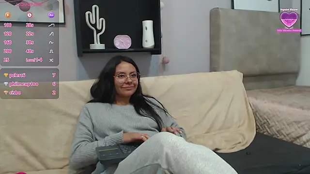 valevicious online show from February 26, 5:39 pm