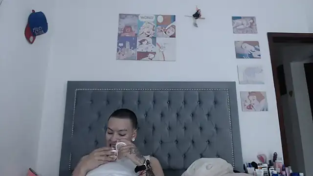 Snapshot of dulce_maria_x chatting on March 16, 3:47 am dulce maria x online show from March 16, 3:47 am