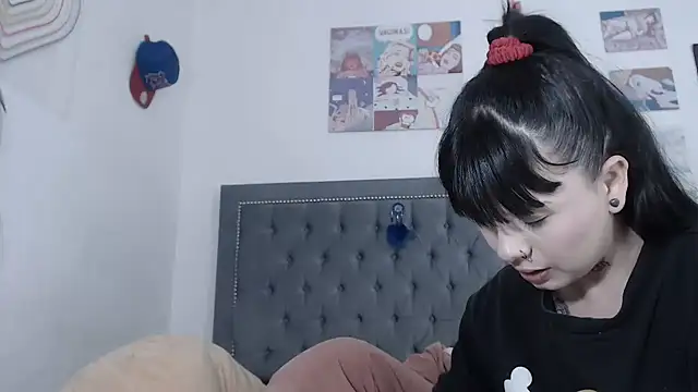 Snapshot of dulce_maria_x chatting on March 19, 9:37 pm dulce maria x online show from March 19, 9:37 pm