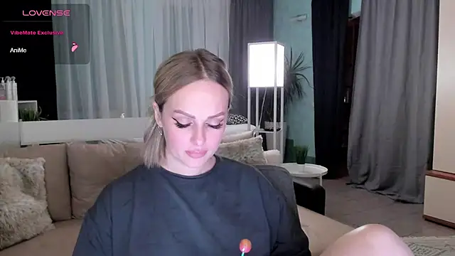 Snapshot of Libby_Nora chatting on December 7, 2:46 pm Libby Nora online show from December 7, 2:46 pm