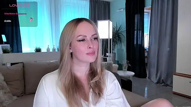 Snapshot of Libby_Nora chatting on December 20, 10:49 am Libby Nora online show from December 20, 10:49 am