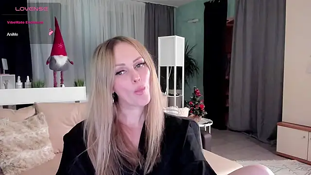 Snapshot of Libby_Nora chatting on December 28, 1:38 pm Libby Nora online show from December 28, 1:38 pm