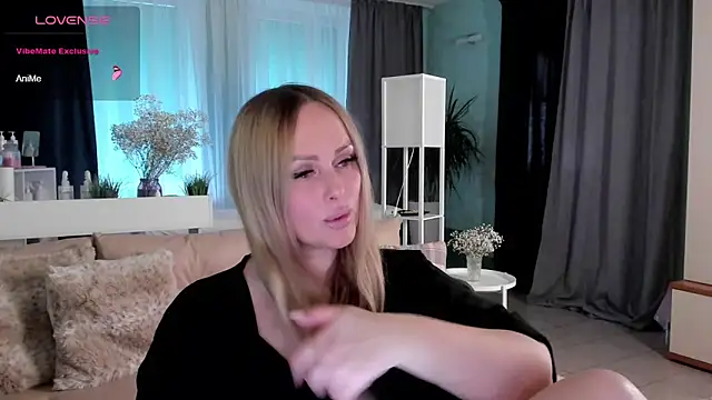 Snapshot of Libby_Nora chatting on January 12, 12:23 pm Libby Nora online show from January 12, 12:23 pm