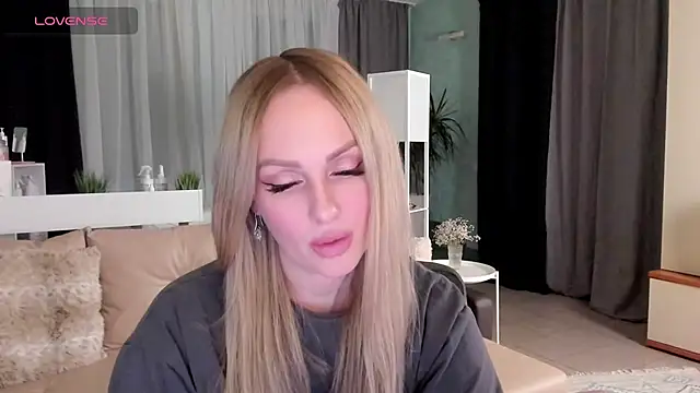 Snapshot of Libby_Nora chatting on January 21, 5:51 pm Libby Nora online show from January 21, 5:51 pm