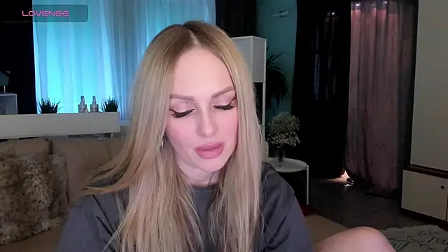 Snapshot of Libby_Nora chatting on January 26, 1:15 pm Libby Nora online show from January 26, 1:15 pm