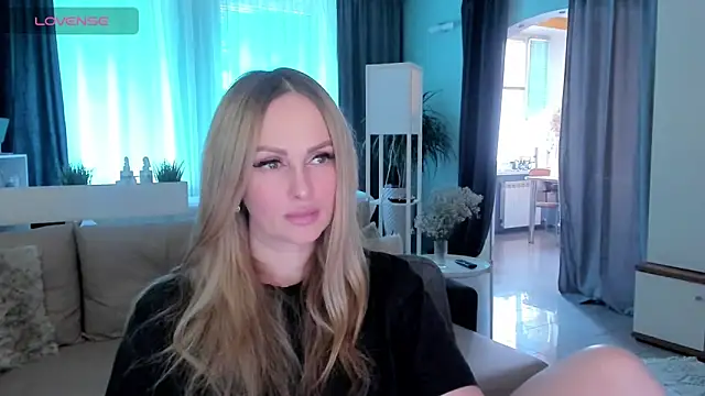 Snapshot of Libby_Nora chatting on February 7, 9:26 am Libby Nora online show from February 7, 9:26 am