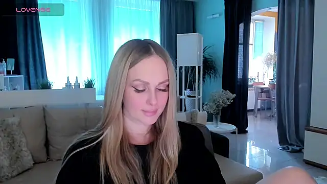 Snapshot of Libby_Nora chatting on February 15, 12:33 pm Libby Nora online show from February 15, 12:33 pm