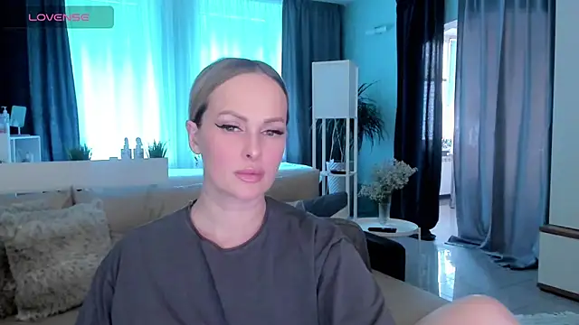 Snapshot of Libby_Nora chatting on February 19, 12:33 pm Libby Nora online show from February 19, 12:33 pm