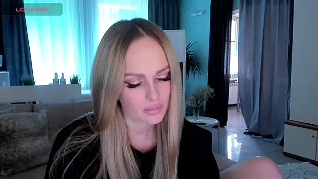 Snapshot of Libby_Nora chatting on February 26, 1:52 pm Libby Nora online show from February 26, 1:52 pm