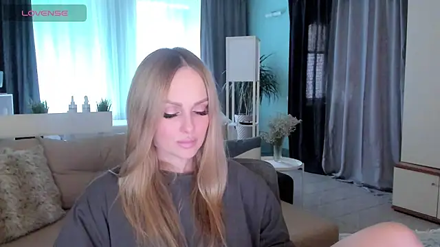 Snapshot of Libby_Nora chatting on March 1, 11:06 am Libby Nora online show from March 1, 11:06 am