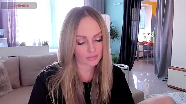 Snapshot of Libby_Nora chatting on March 22, 11:32 am Libby Nora online show from March 22, 11:32 am