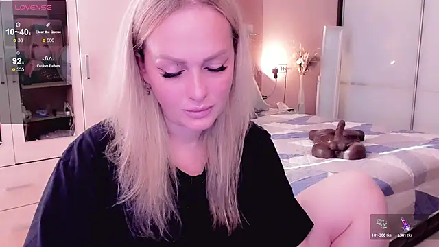 Snapshot of Libby_Nora chatting on September 28, 9:58 am Libby Nora online show from September 28, 9:58 am