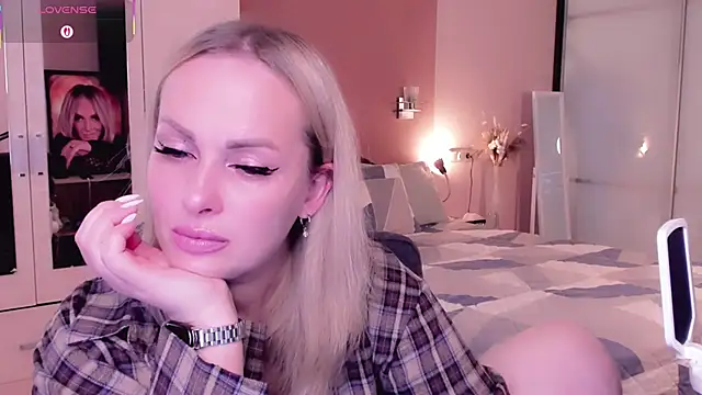 Snapshot of Libby_Nora chatting on October 4, 9:51 am Libby Nora online show from October 4, 9:51 am