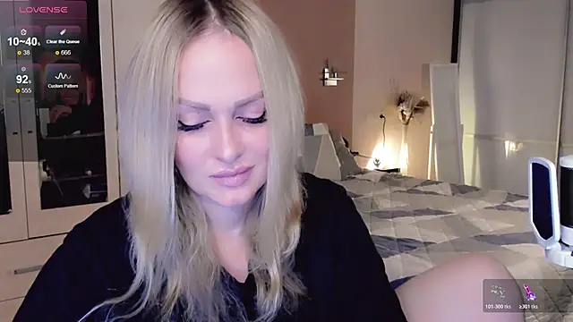 Snapshot of Libby_Nora chatting on October 26, 10:43 am Libby Nora online show from October 26, 10:43 am