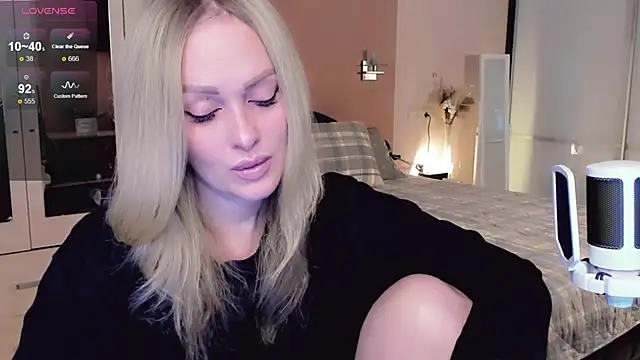 Snapshot of Libby_Nora chatting on November 11, 10:26 am Libby Nora online show from November 11, 10:26 am