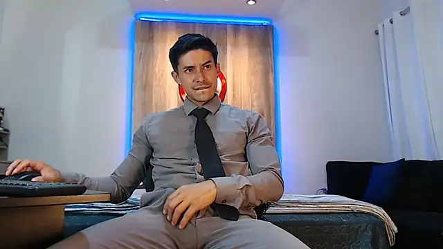 Snapshot of Andrew_4_ chatting on March 20, 3:13 am Andrew 4 online show from March 20, 3:13 am