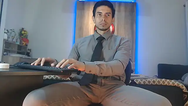 Snapshot of Andrew_4_ chatting on September 13, 3:50 am Andrew 4 online show from September 13, 3:50 am