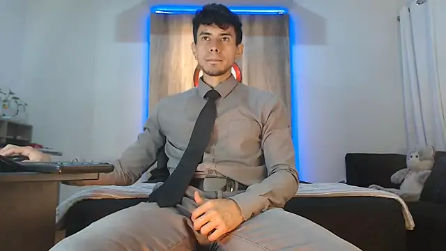 Snapshot of Andrew_4_ chatting on October 21, 1:39 am Andrew 4 online show from October 21, 1:39 am