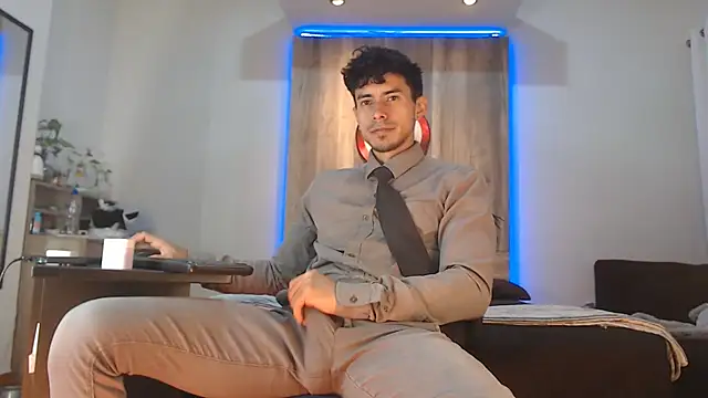 Snapshot of Andrew_4_ chatting on October 23, 3:17 am Andrew 4 online show from October 23, 3:17 am