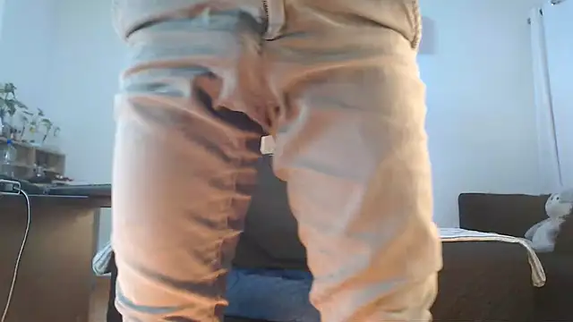 Snapshot of Andrew_4_ chatting on October 28, 1:53 am Andrew 4 online show from October 28, 1:53 am