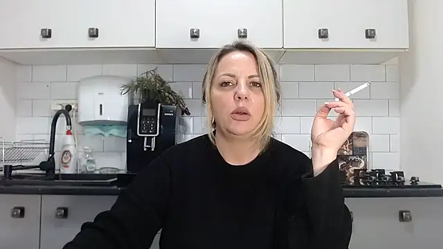 erikaerika online show from January 11, 2:15 pm