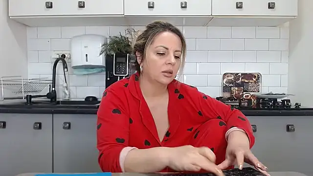 erikaerika online show from January 18, 10:06 am