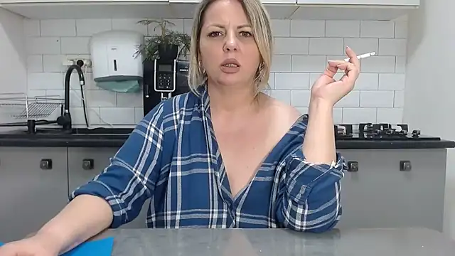 erikaerika online show from February 2, 2:34 pm