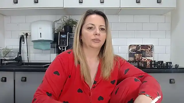 erikaerika online show from March 16, 9:38 am