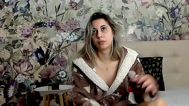 RoseDiamond06 online show from March 15, 10:46 am