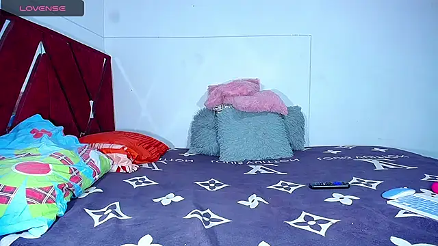 DanisaBrown online show from December 10, 2:28 pm