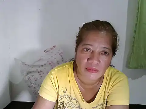 wethornypussy4u online show from February 26, 12:16 am