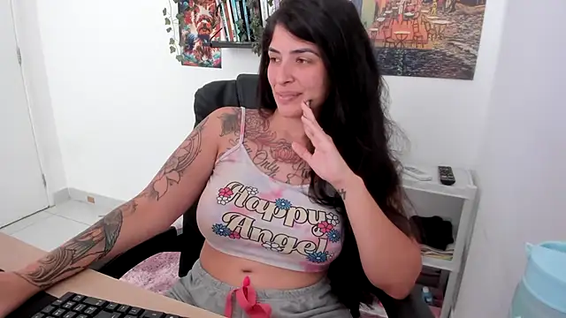 TaliMajesty online show from January 1, 2:31 pm