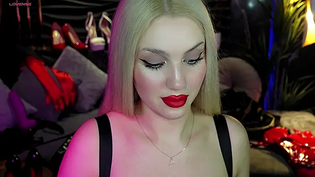 MistressDarsy online show from December 24, 12:33 pm