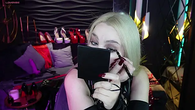 MistressDarsy online show from January 24, 6:03 am