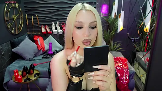 MistressDarsy online show from March 3, 2:15 pm